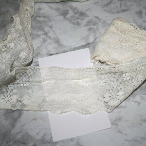 FLAT LACE #1459 - Wide Mesh Light Cream Floral - 2 yds 3 1/2" wide